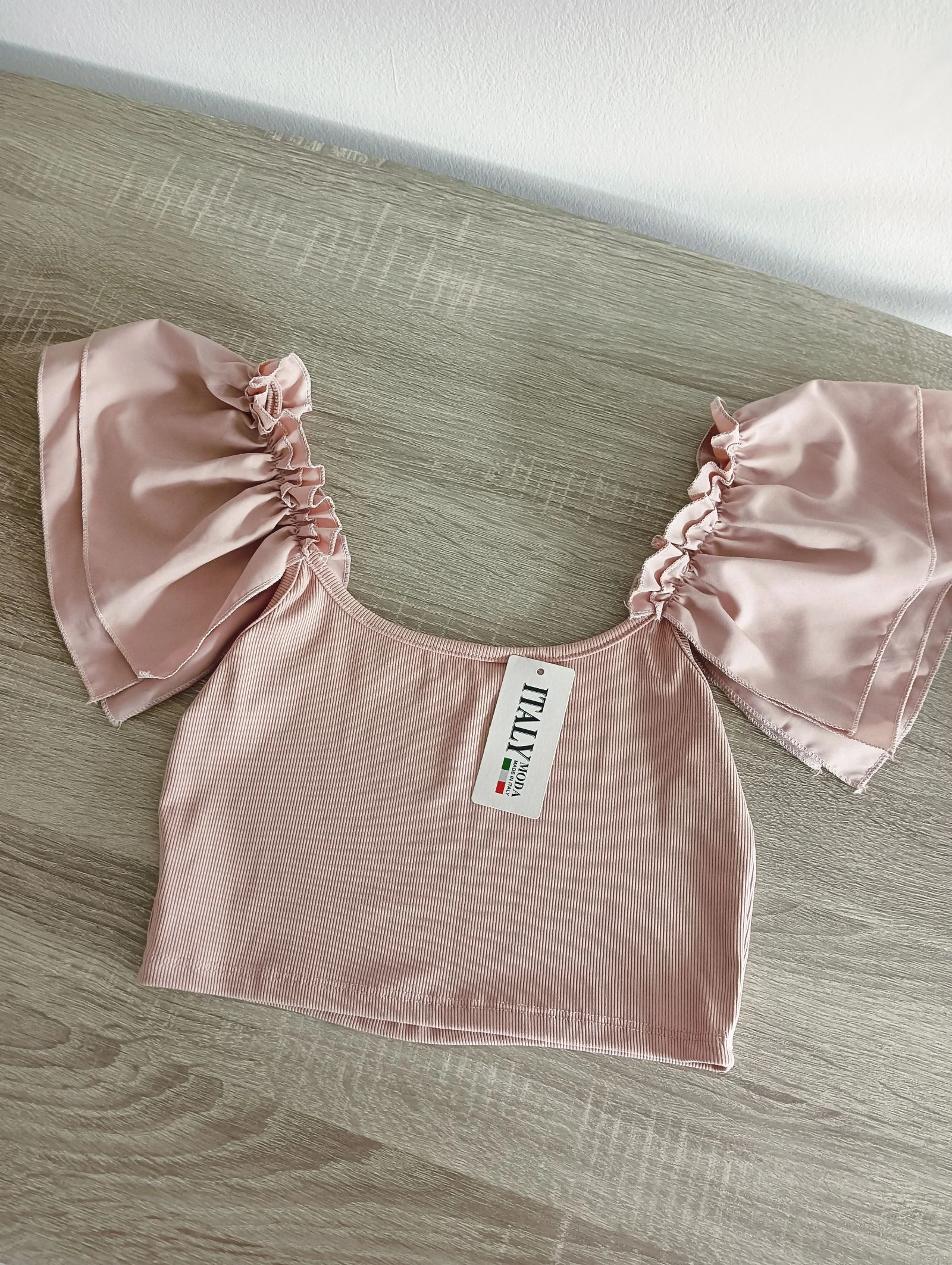 Top Rosa com Mangas Volantes - Novo com Etiqueta - Made in Italy